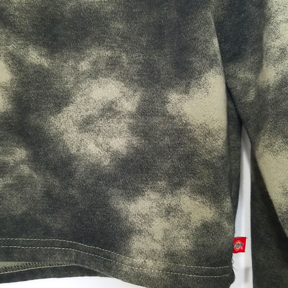 Dickies green camouflage cropped hoodie - Picture 4 of 6